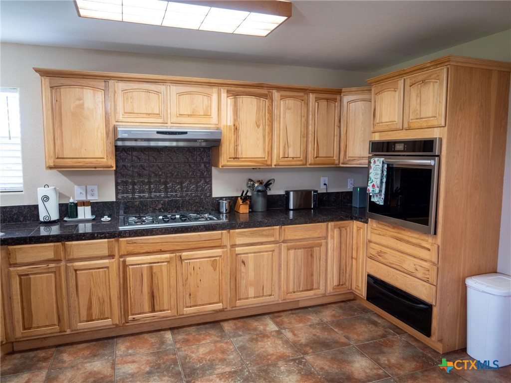 3831 Hopkinsville Road Property Photo 11