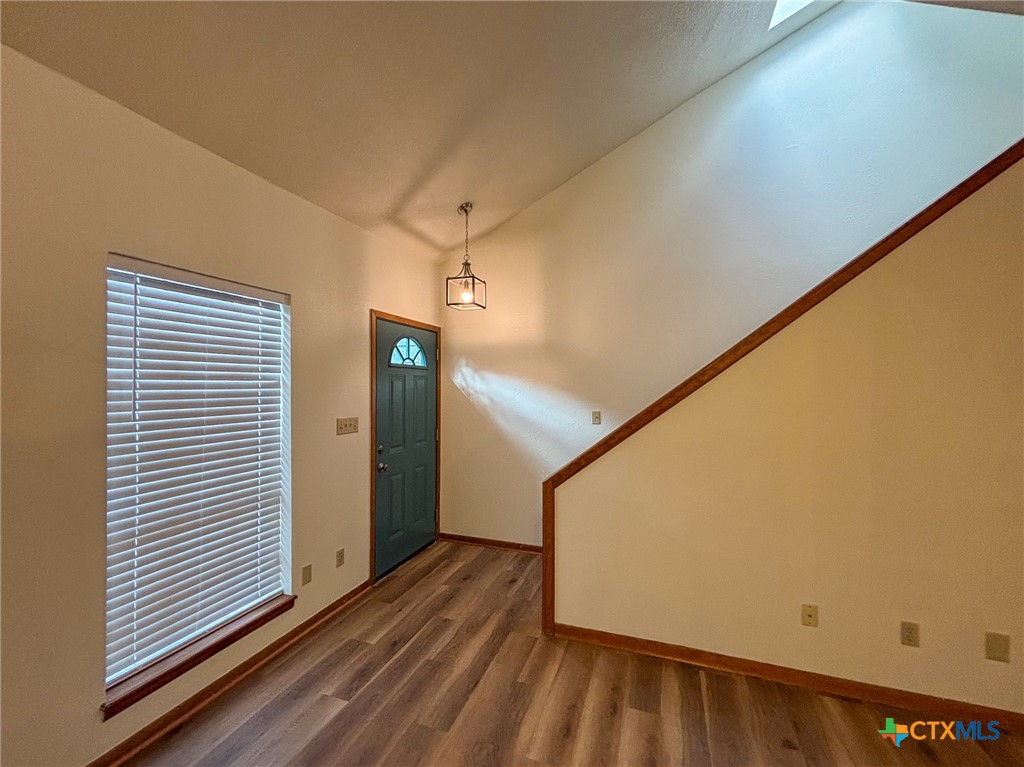 101 Maplewood 28 Property Photo 18