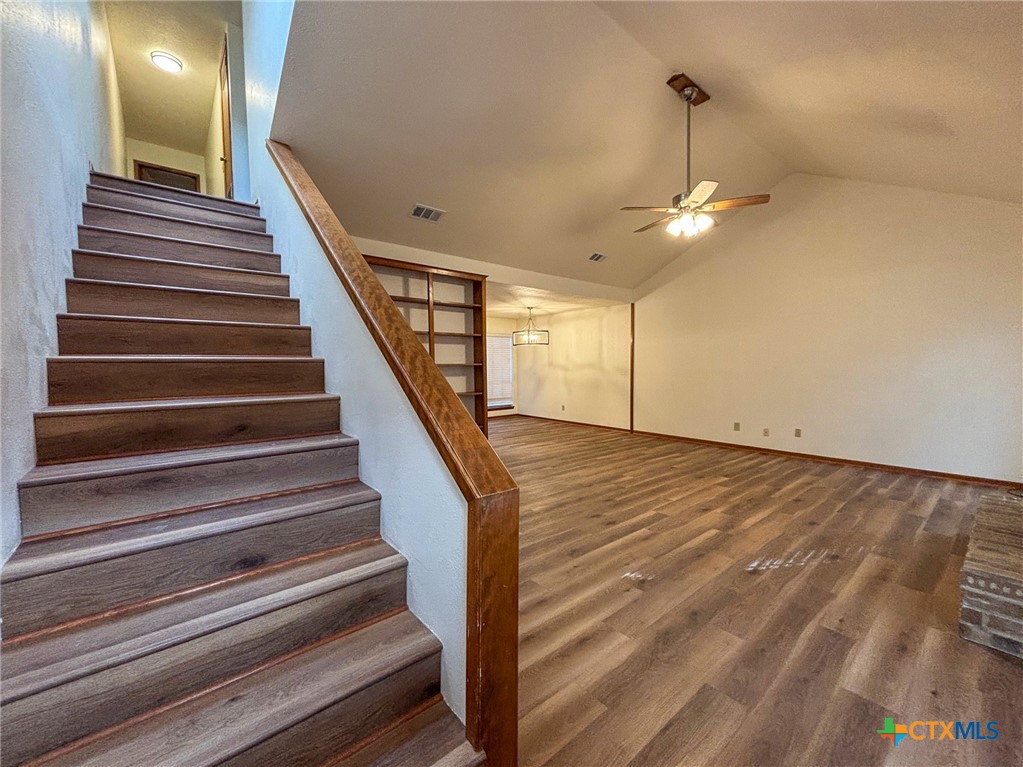 101 Maplewood 28 Property Photo 19