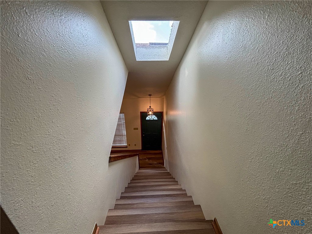 101 Maplewood 28 Property Photo 22