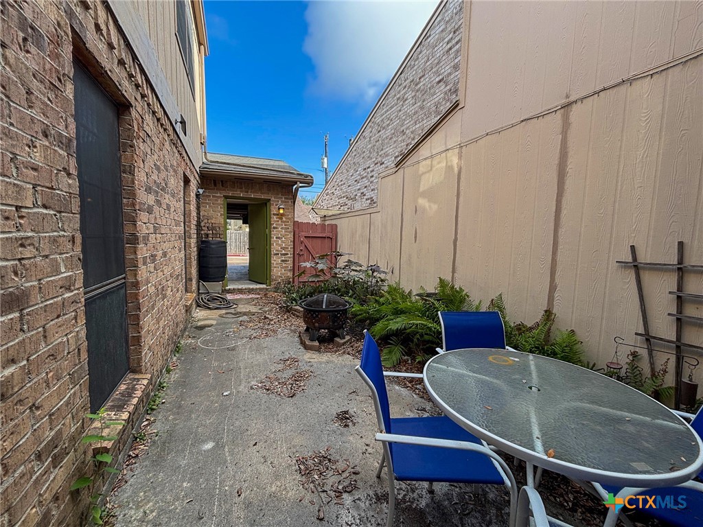 101 Maplewood 28 Property Photo 30