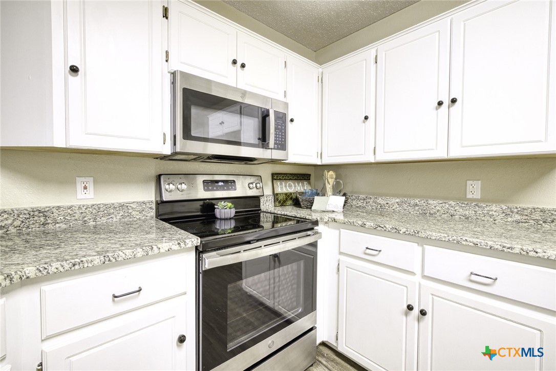 4408 Secretariat Drive Property Photo 10