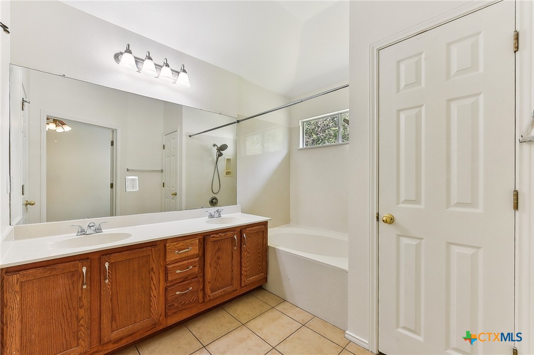 8430 Alvin High Lane Property Photo 12