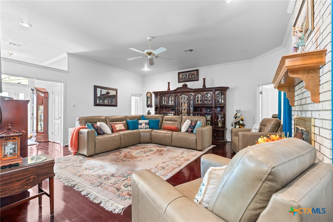 5003 Lakeshore Drive Property Photo 5