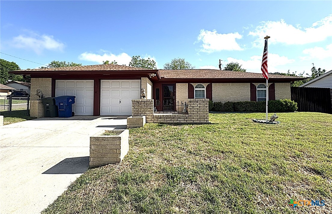 1613 Velma Avenue Property Photo 1
