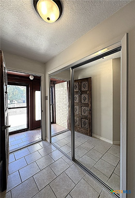 1613 Velma Avenue Property Photo 4