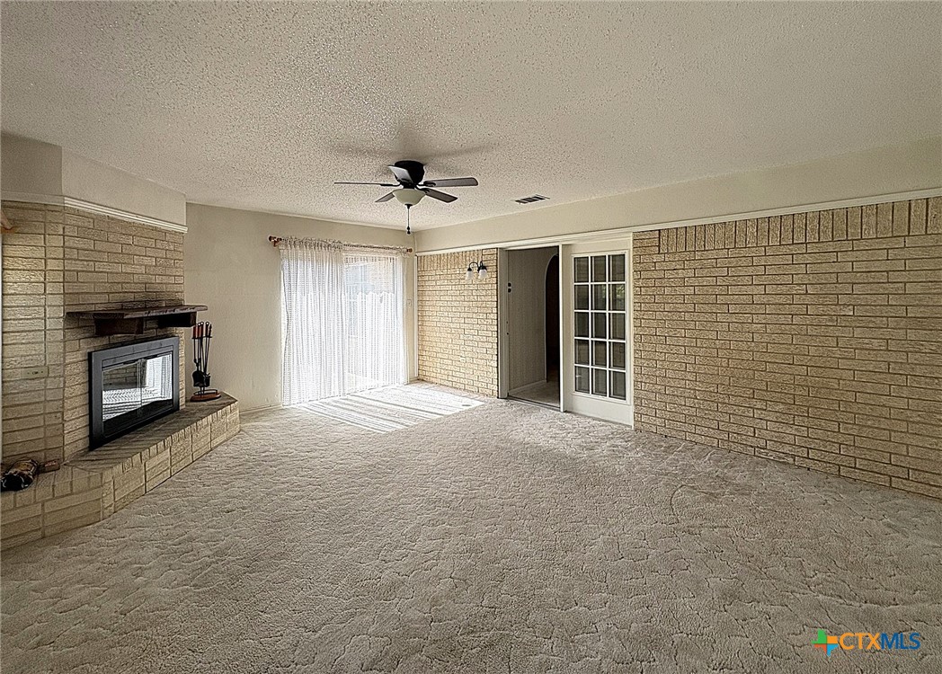 1613 Velma Avenue Property Photo 16