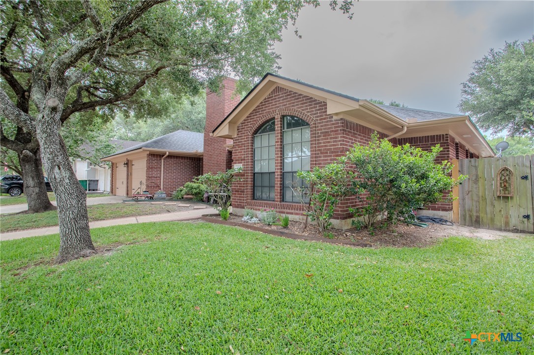 113 Ashford Drive Property Photo 3