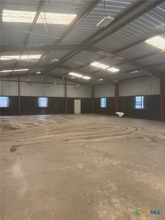 5311 Country Club Drive Property Photo 12