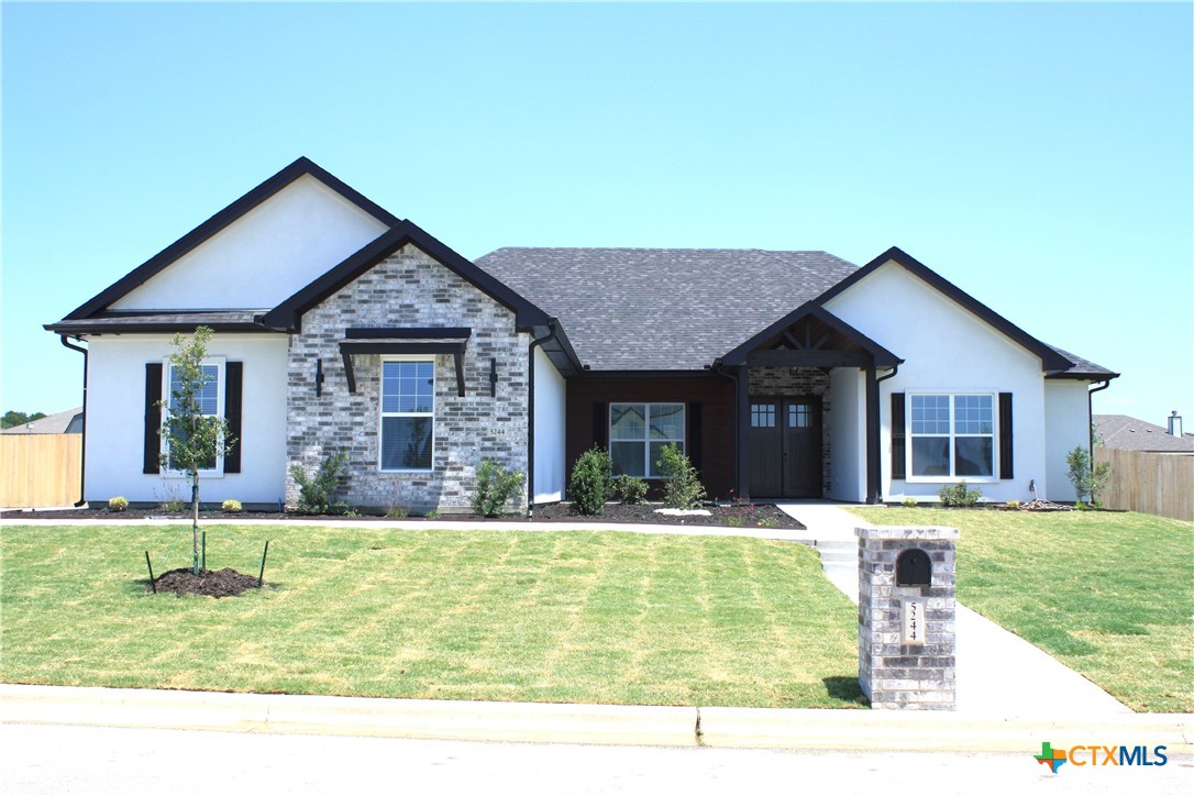 5244 Camargue Drive Property Photo 1