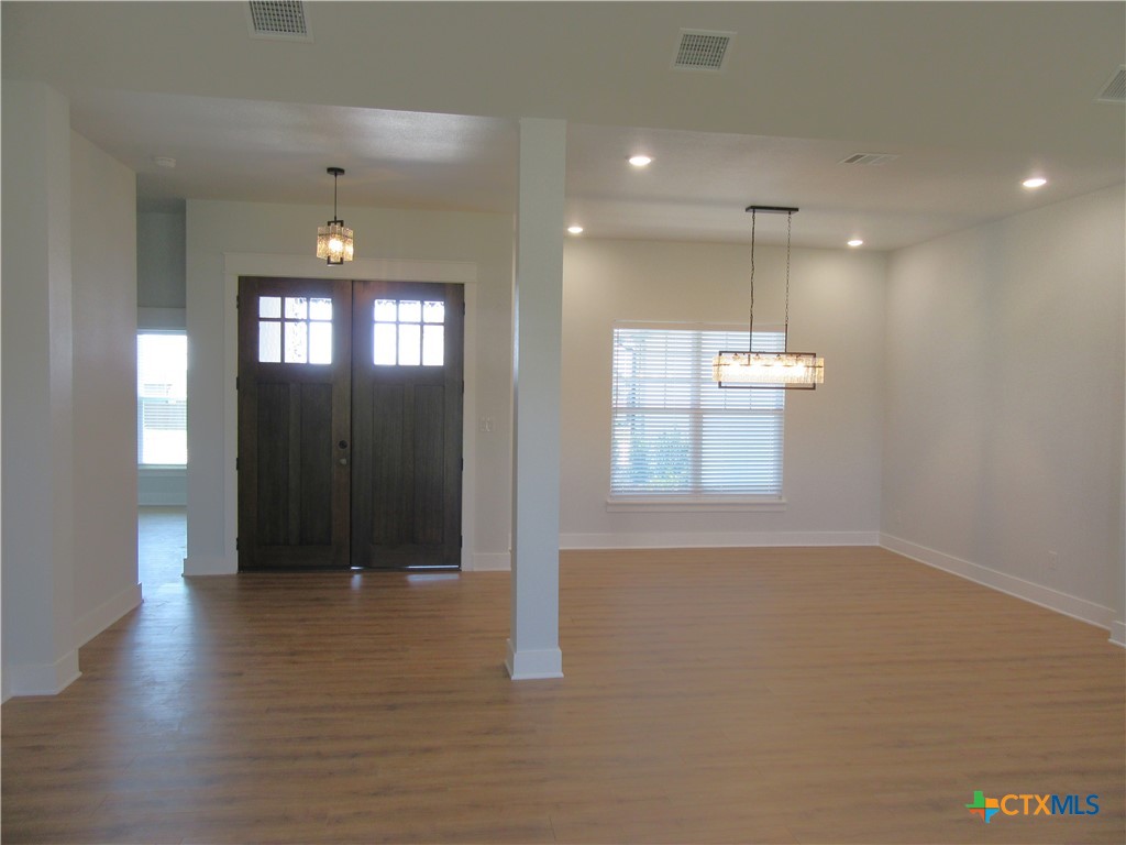 5244 Camargue Drive Property Photo 14