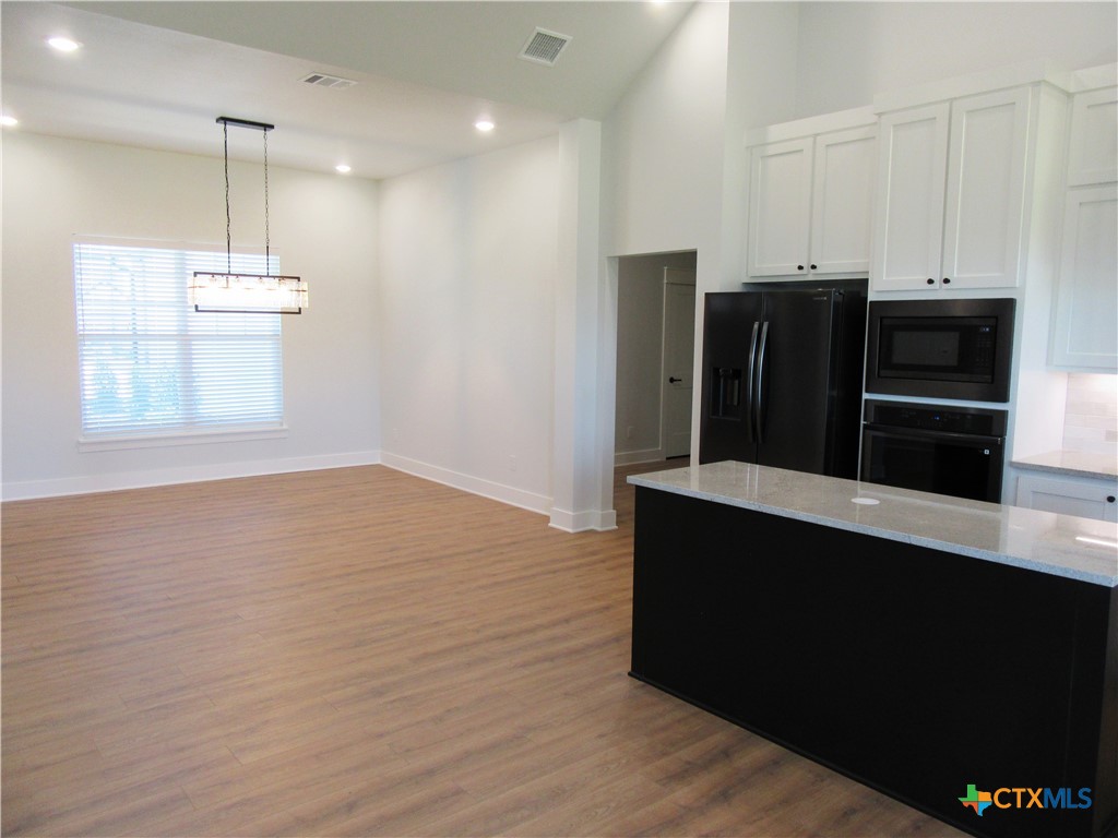 5244 Camargue Drive Property Photo 15