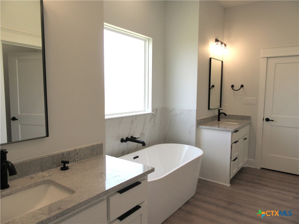5244 Camargue Drive Property Photo 20