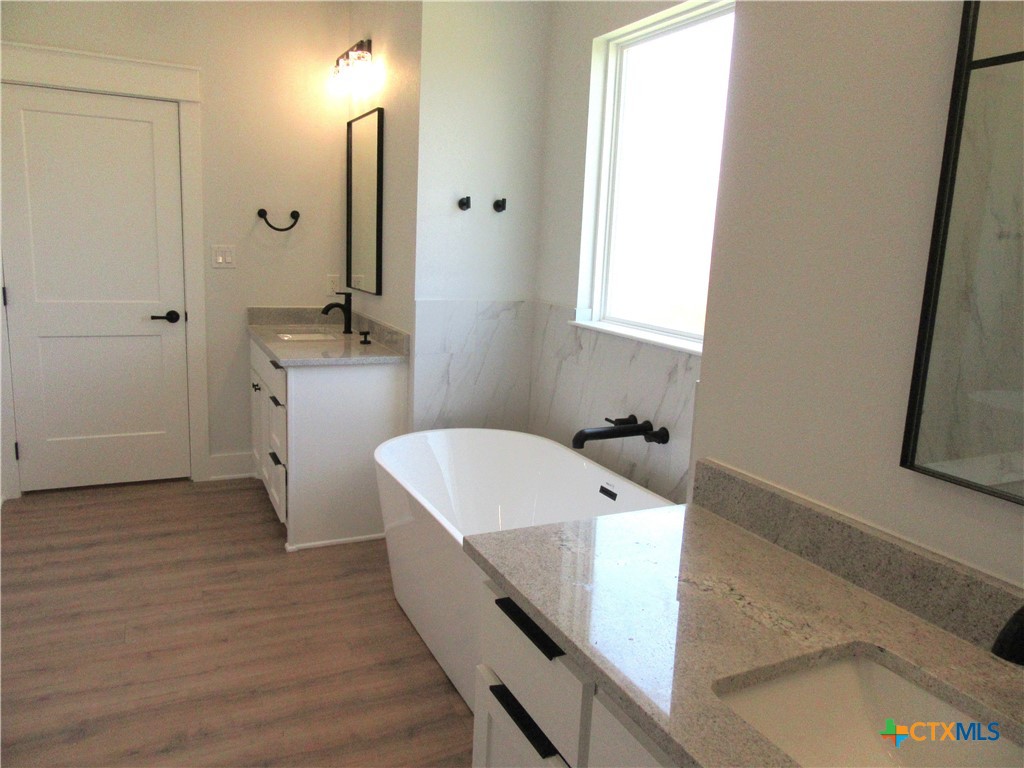 5244 Camargue Drive Property Photo 21