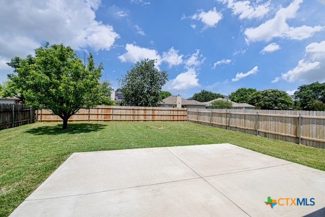 1614 Twisted Oak Drive Property Photo 3