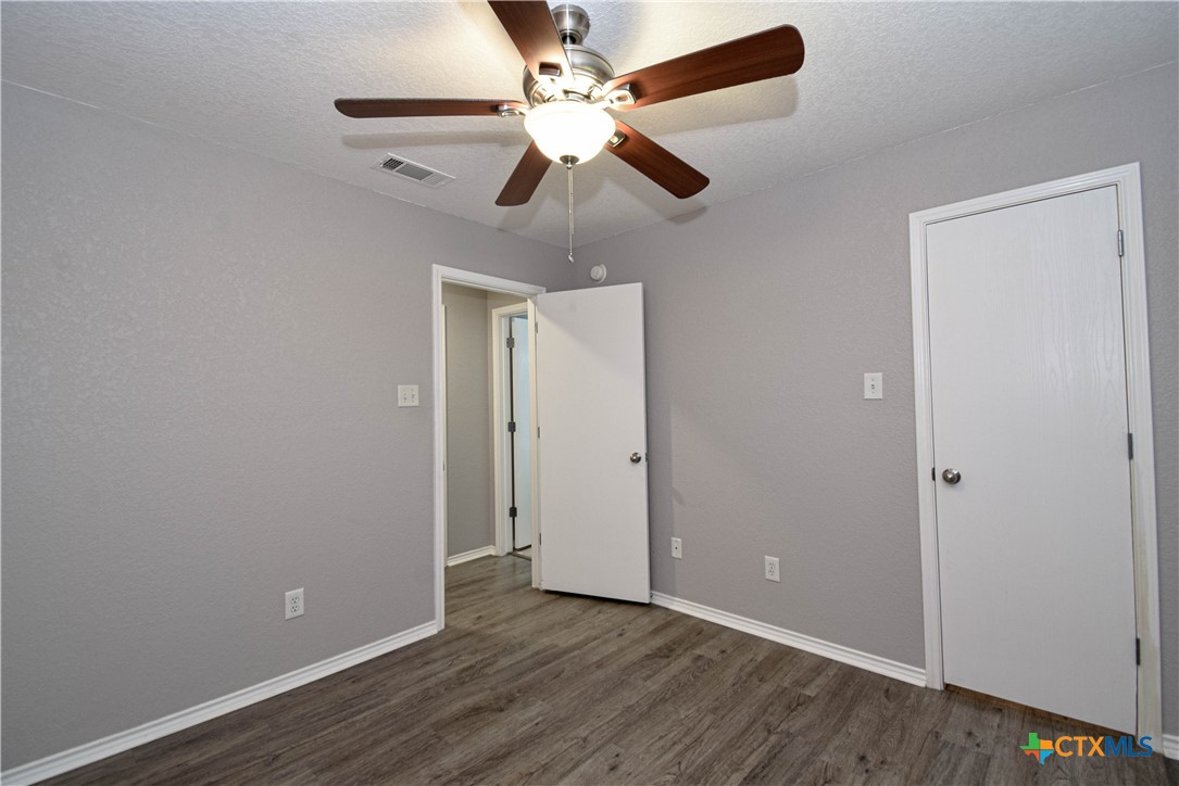 1614 Twisted Oak Drive Property Photo 22