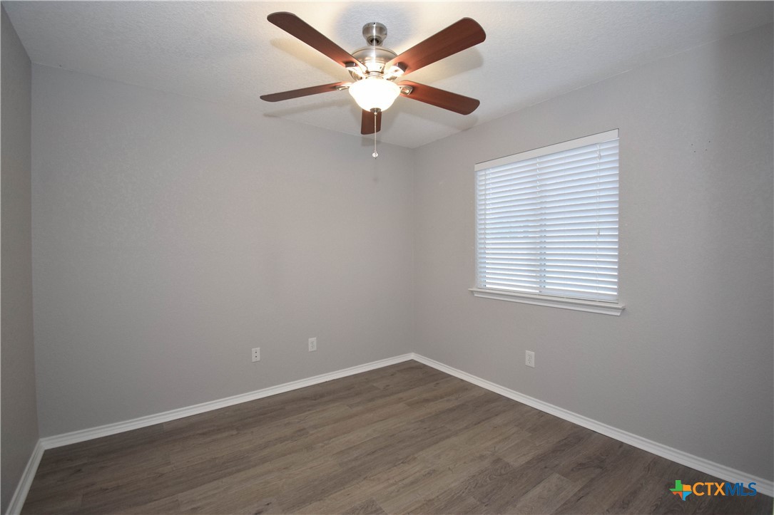1614 Twisted Oak Drive Property Photo 25