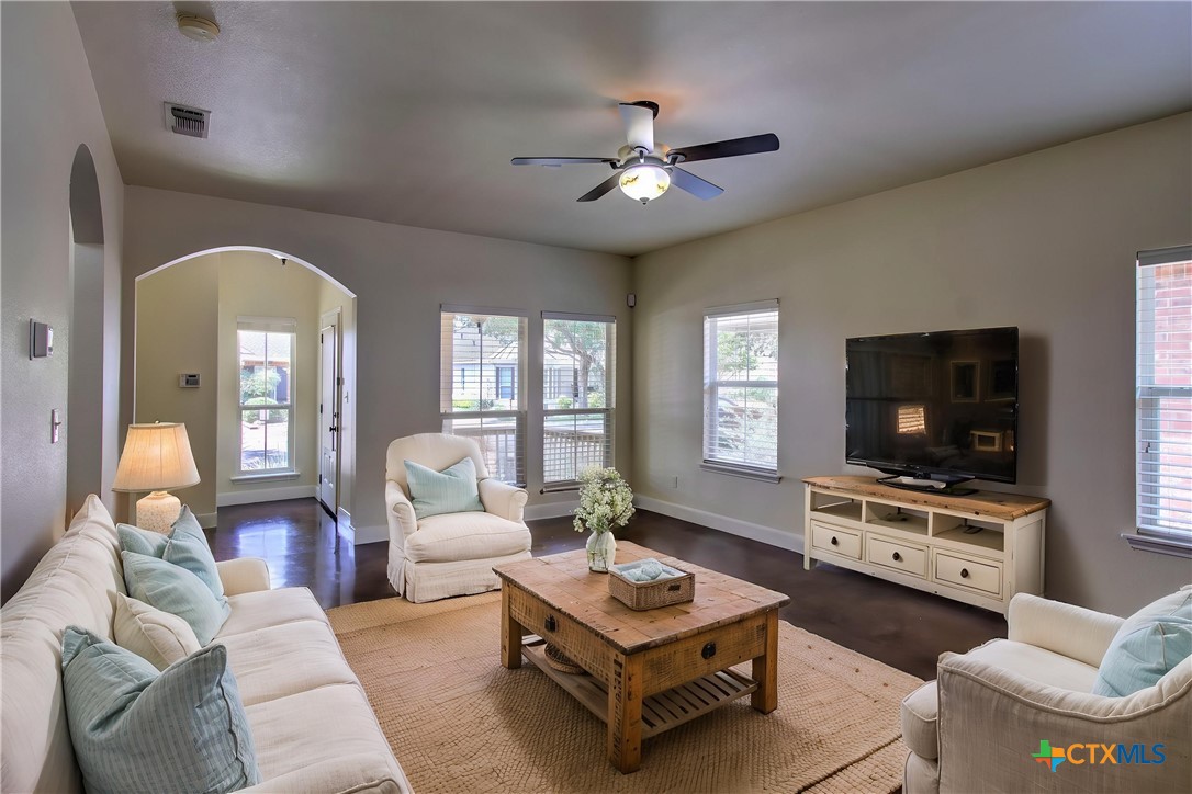 2222 Gruene Lake Drive Property Photo 2
