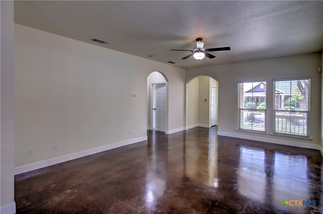 2222 Gruene Lake Drive Property Photo 6