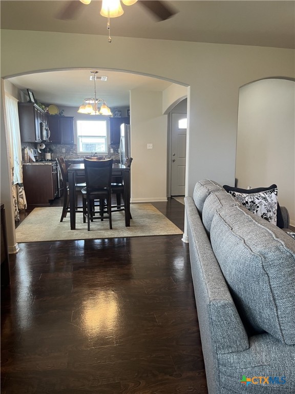 906 2nd Street Property Photo 7