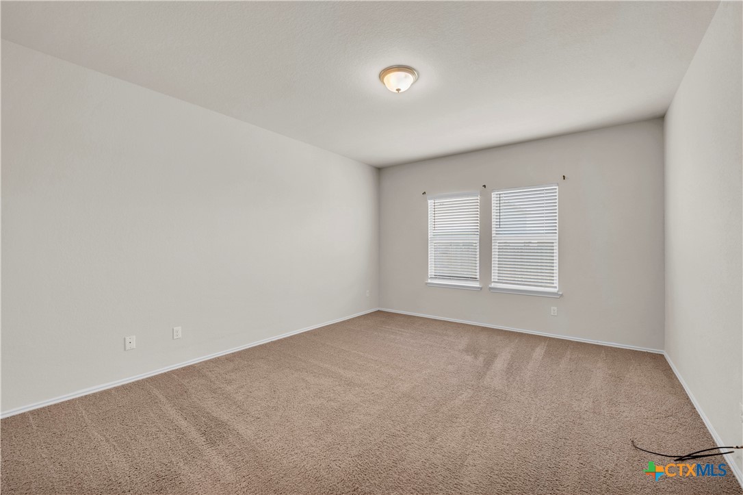 6106 Amelia Earhart Boulevard Property Photo 10