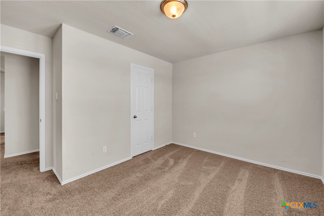 6106 Amelia Earhart Boulevard Property Photo 20