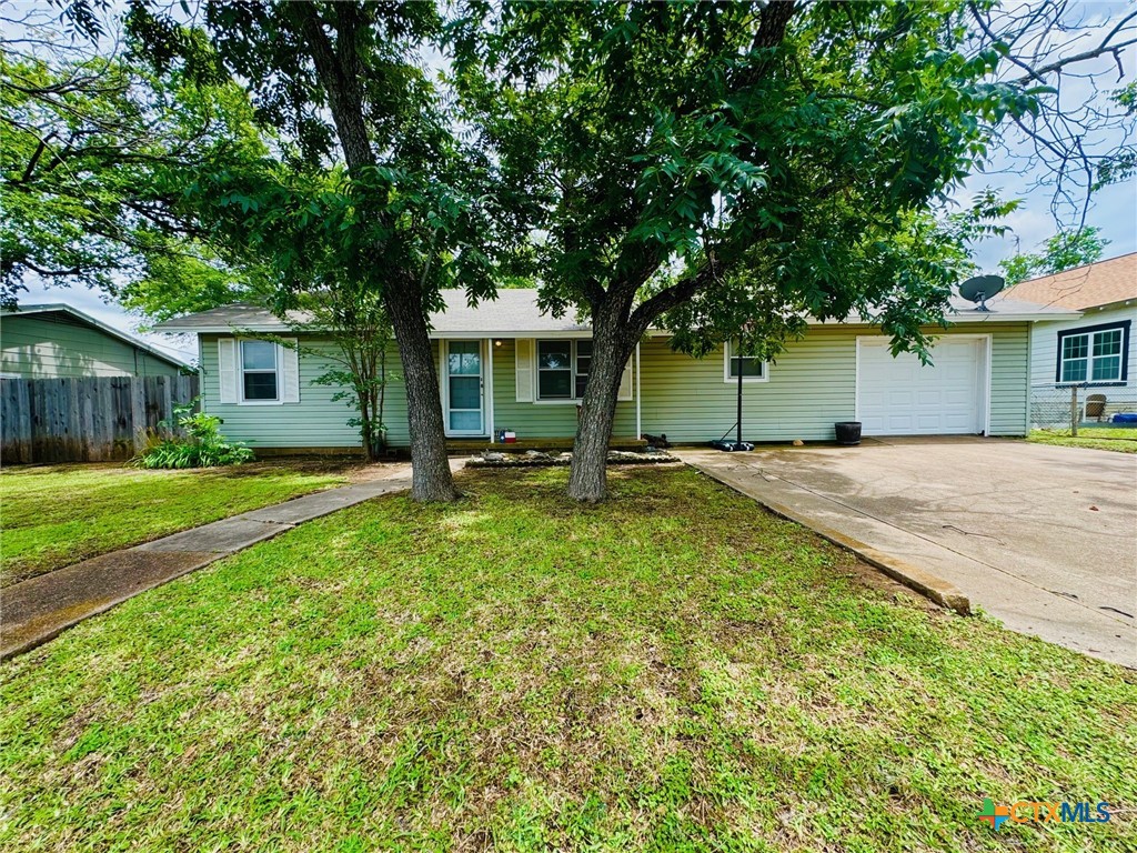 1112 Baldridge Drive Property Photo 1