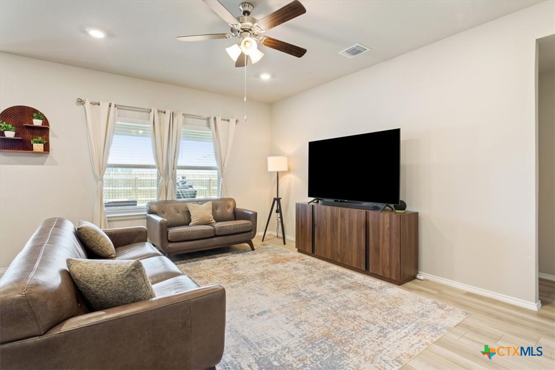 8812 Cantera Ridge Road Property Photo 9