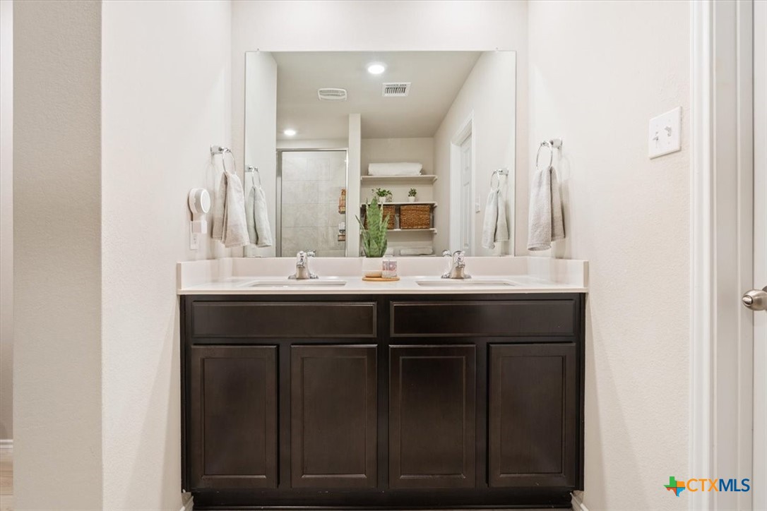 8812 Cantera Ridge Road Property Photo 20