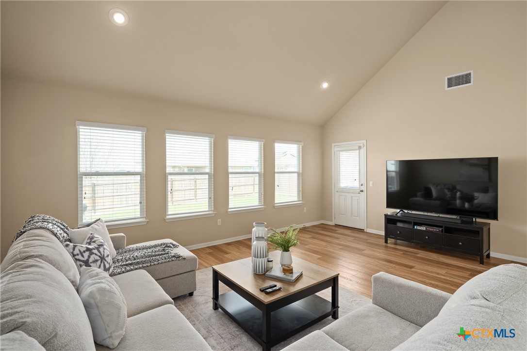 122 Denton Drive Property Photo 13