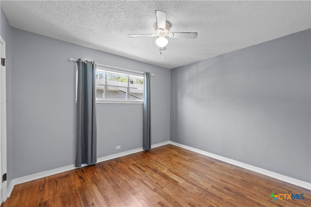 1404 N Beal Street Property Photo 18