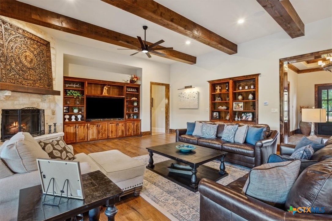 535 Creekside Drive Property Photo 8