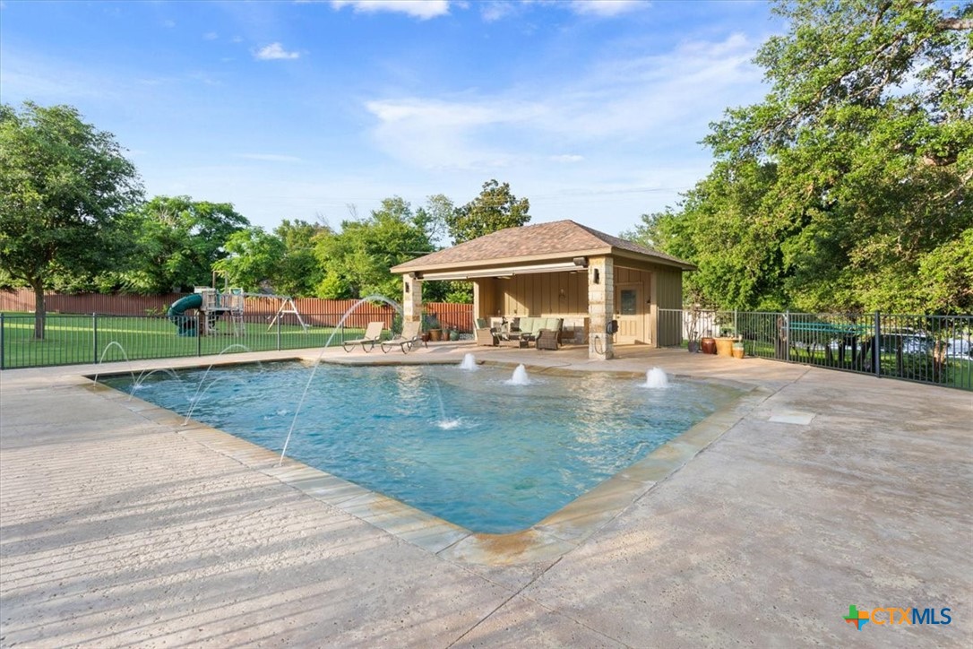 535 Creekside Drive Property Photo 38