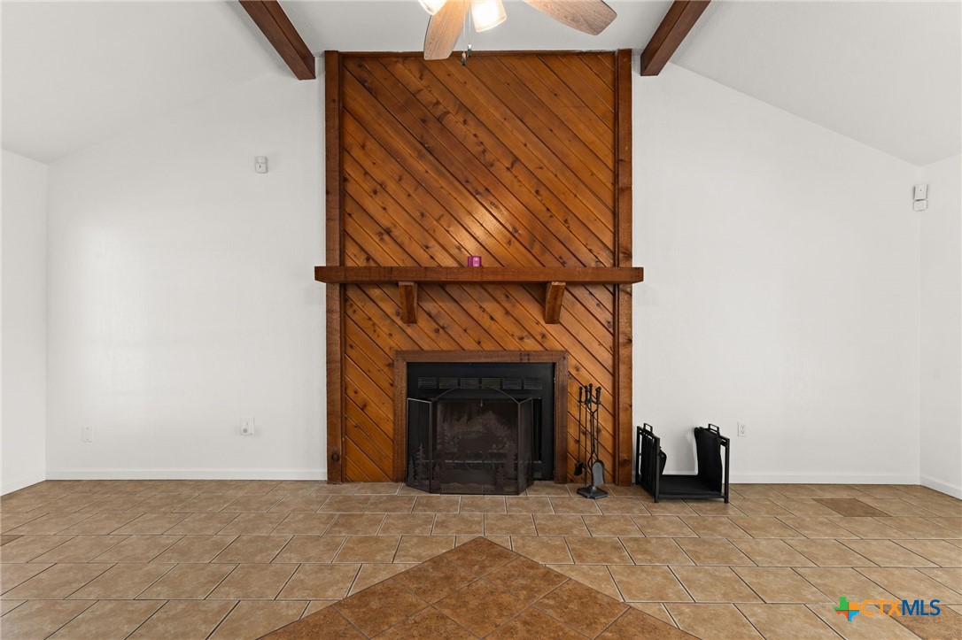 1610 Fox Trail Property Photo 4