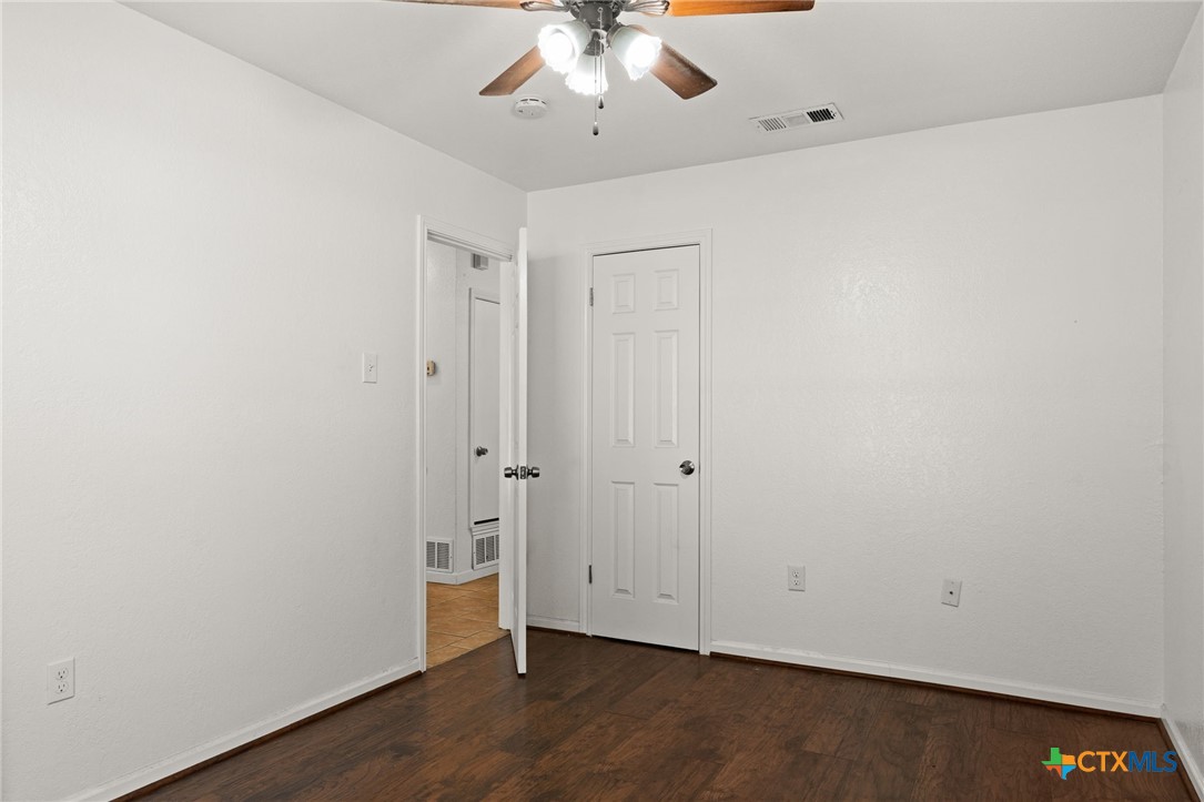 1610 Fox Trail Property Photo 18