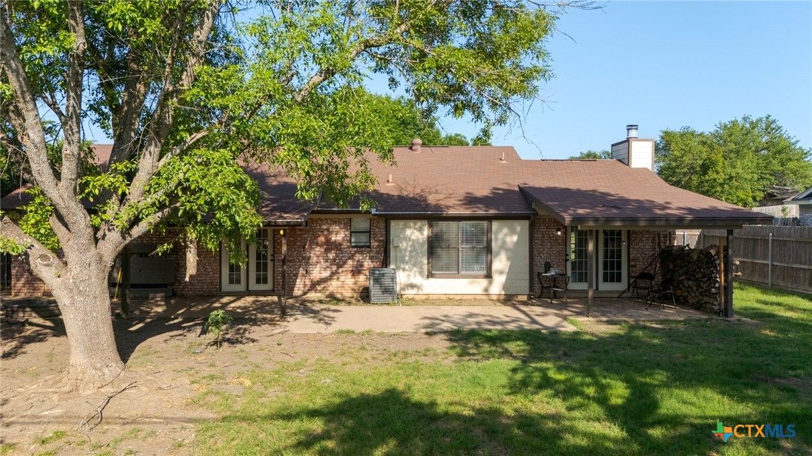 1610 Fox Trail Property Photo 19