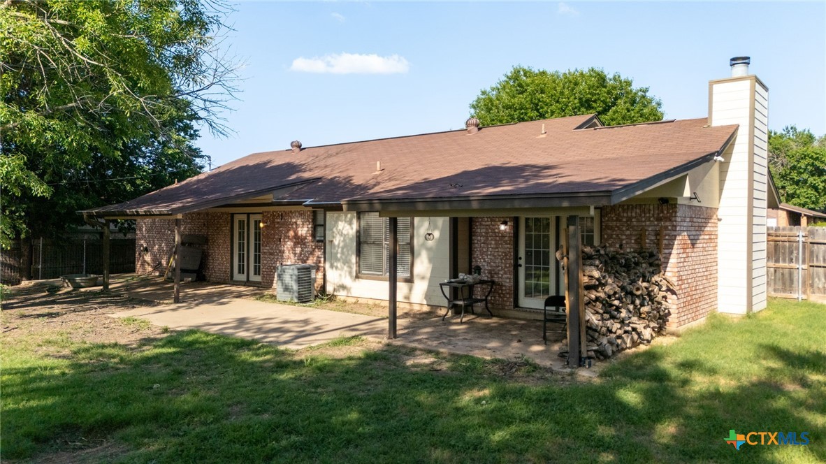 1610 Fox Trail Property Photo 20