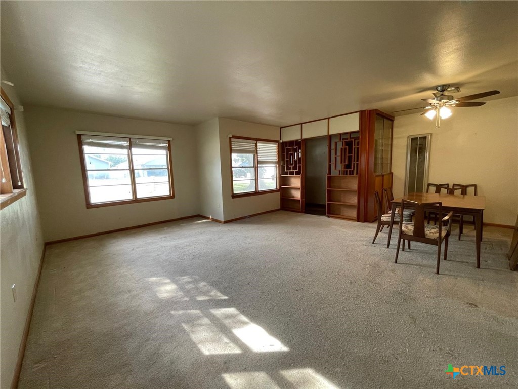 220 Davis Avenue Property Photo 12