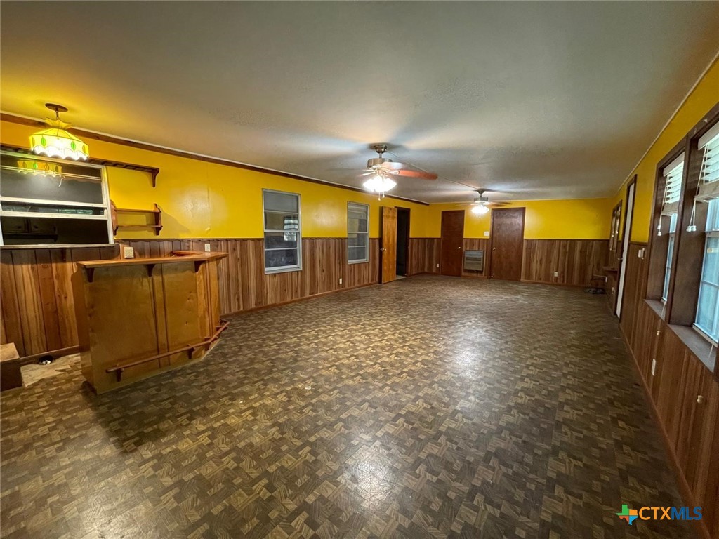 220 Davis Avenue Property Photo 13