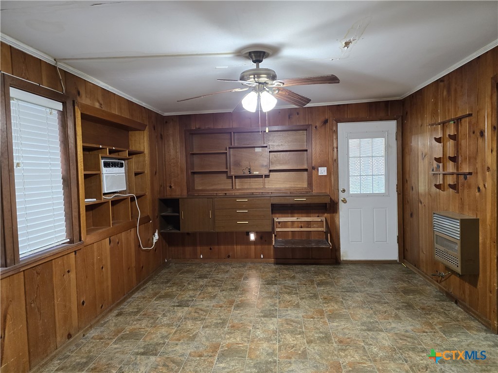 220 Davis Avenue Property Photo 15
