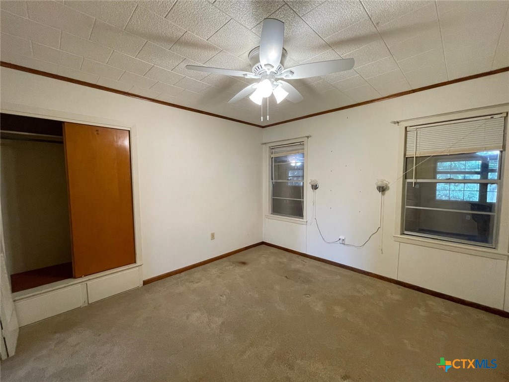 220 Davis Avenue Property Photo 18