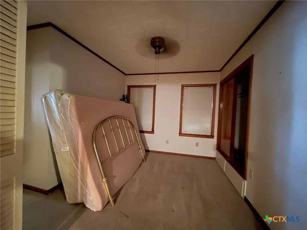 220 Davis Avenue Property Photo 26