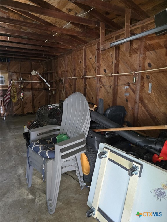 220 Davis Avenue Property Photo 31
