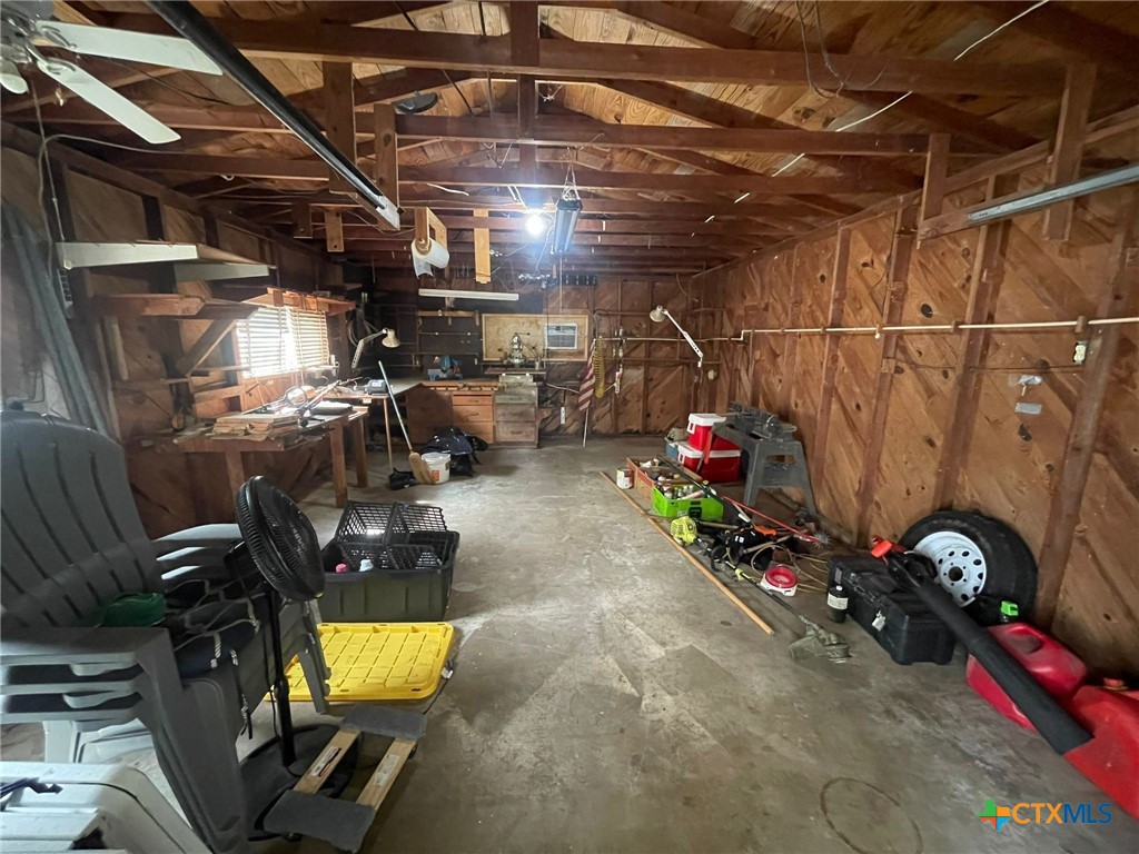 220 Davis Avenue Property Photo 34