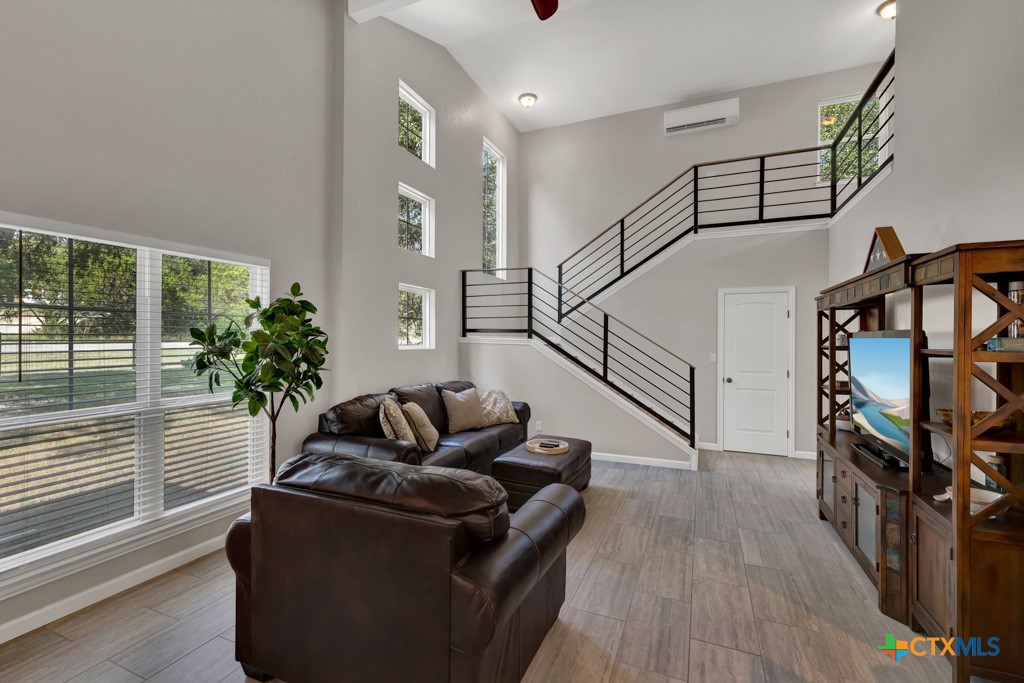 3055 Lakeview Drive Property Photo 8