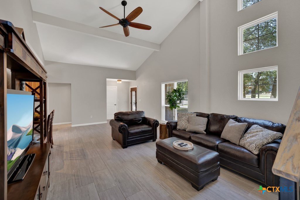 3055 Lakeview Drive Property Photo 10