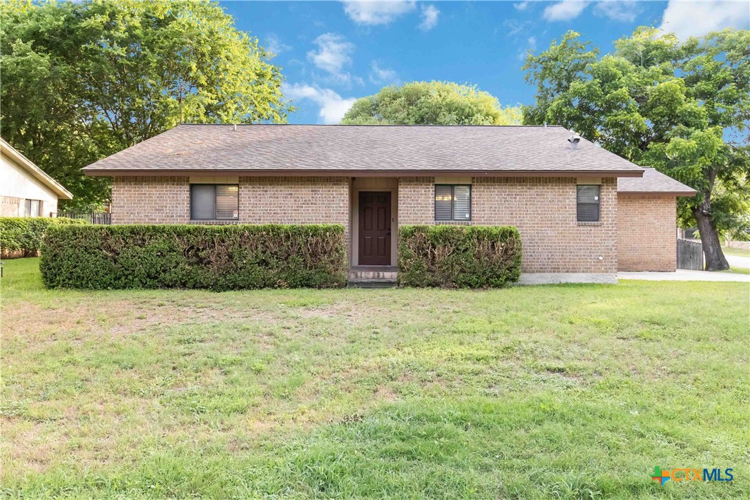 104 Trailwood Property Photo 1