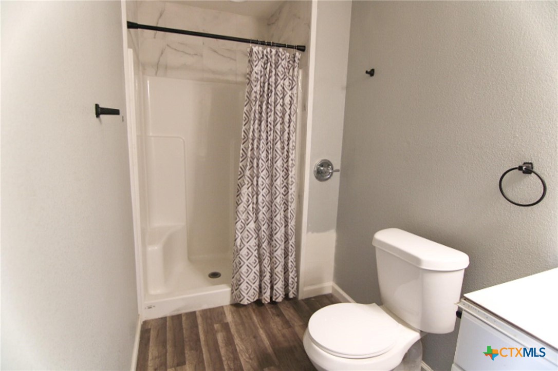 1027 County Road 274 Property Photo 4