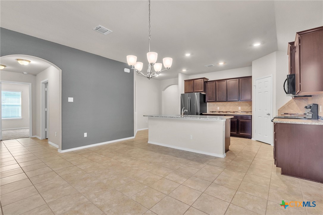 224 Bainbridge Drive Property Photo 11