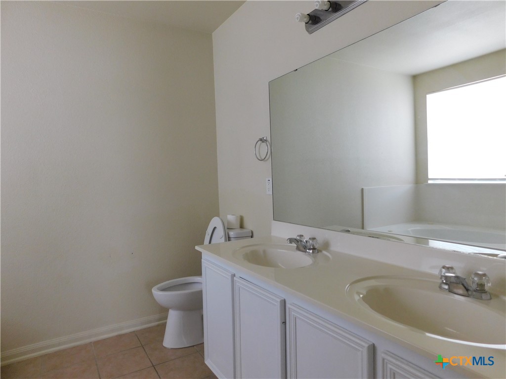2302 Napier Drive Property Photo 15